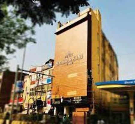 Hotel Mandakini Lush Kānpur Exterior foto