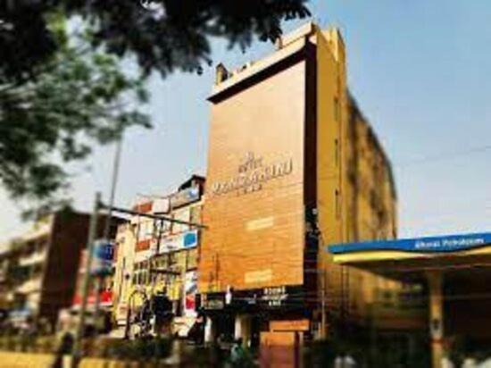 Hotel Mandakini Lush Kānpur Exterior foto